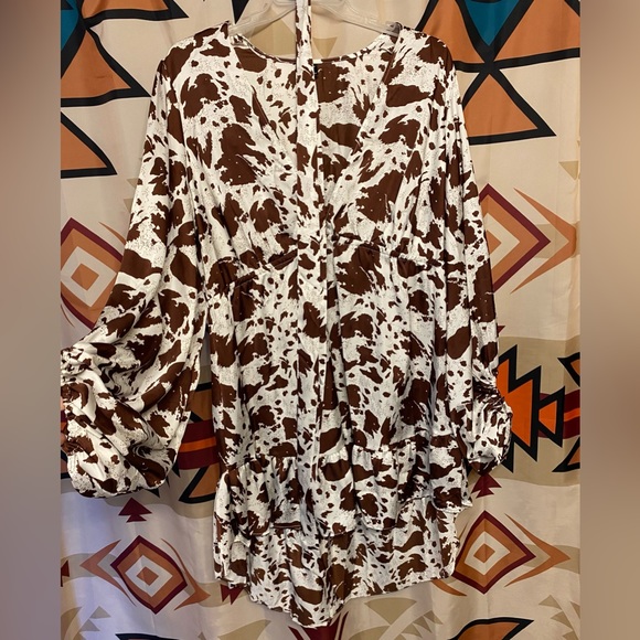 Cow print dress - Picture 1 of 3